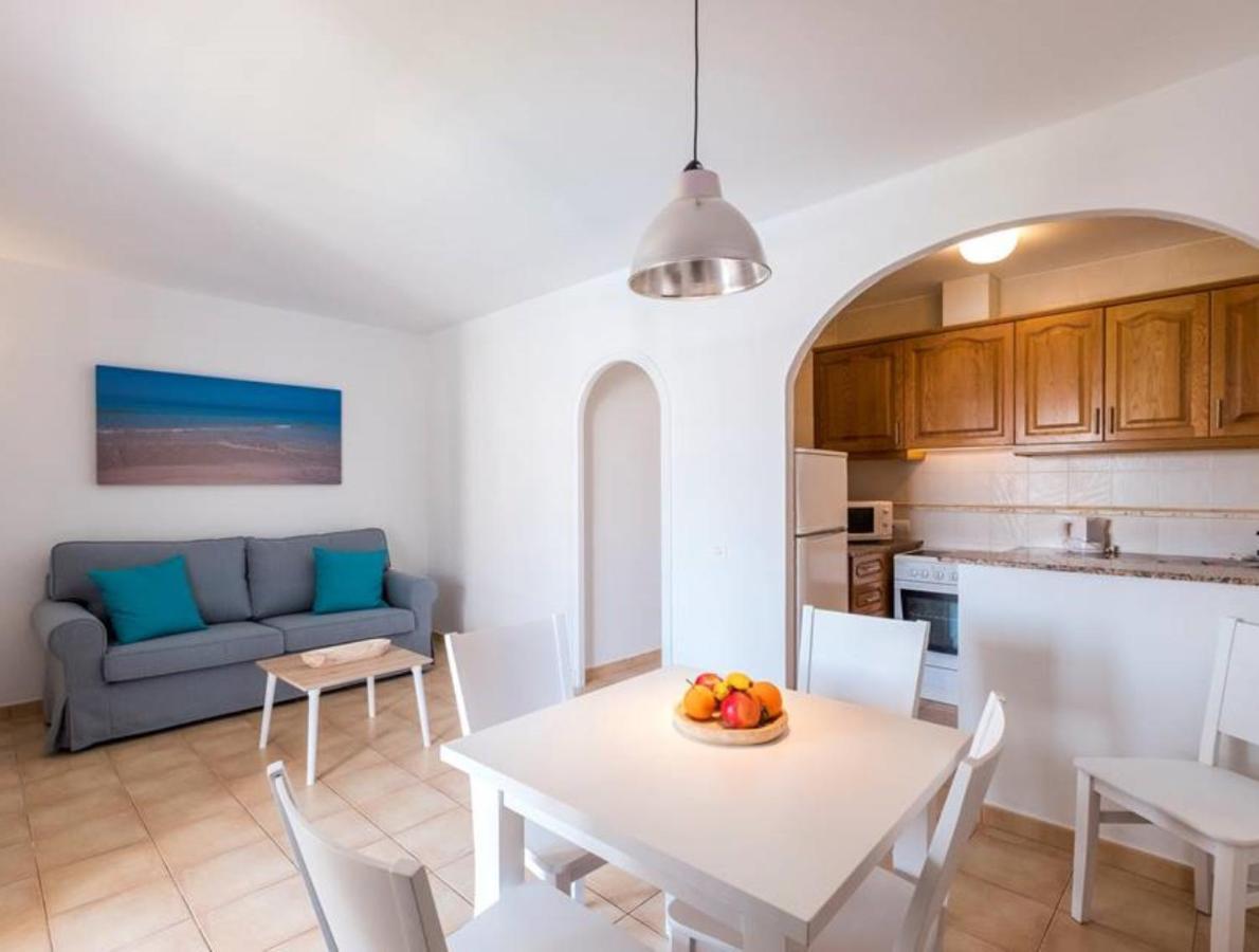 Apartamentos Girasols Gardens Sup 2-F Son Bou Esterno foto