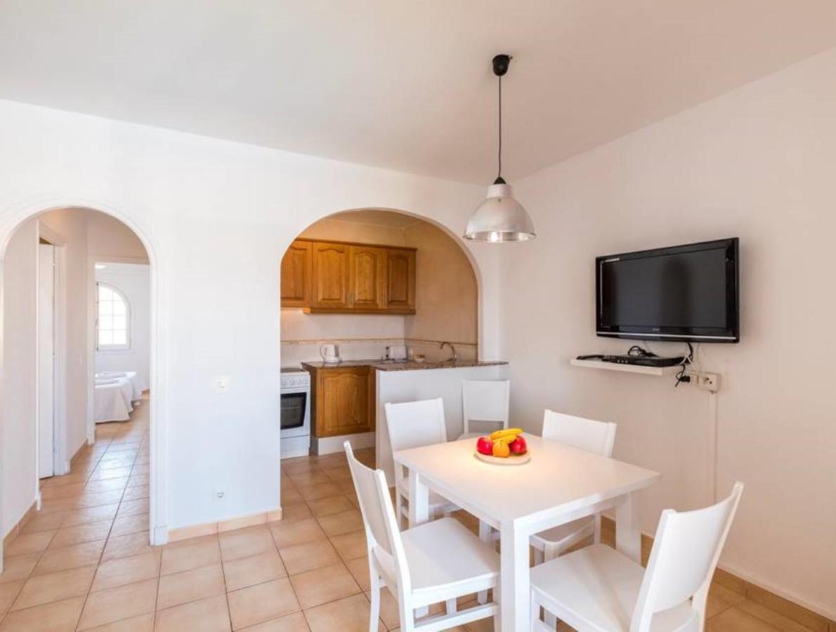 Apartamentos Girasols Gardens Sup 2-F Son Bou Esterno foto